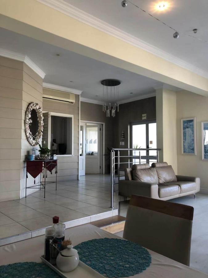 Oceansnest Guest House Bloubergstrand Exterior photo