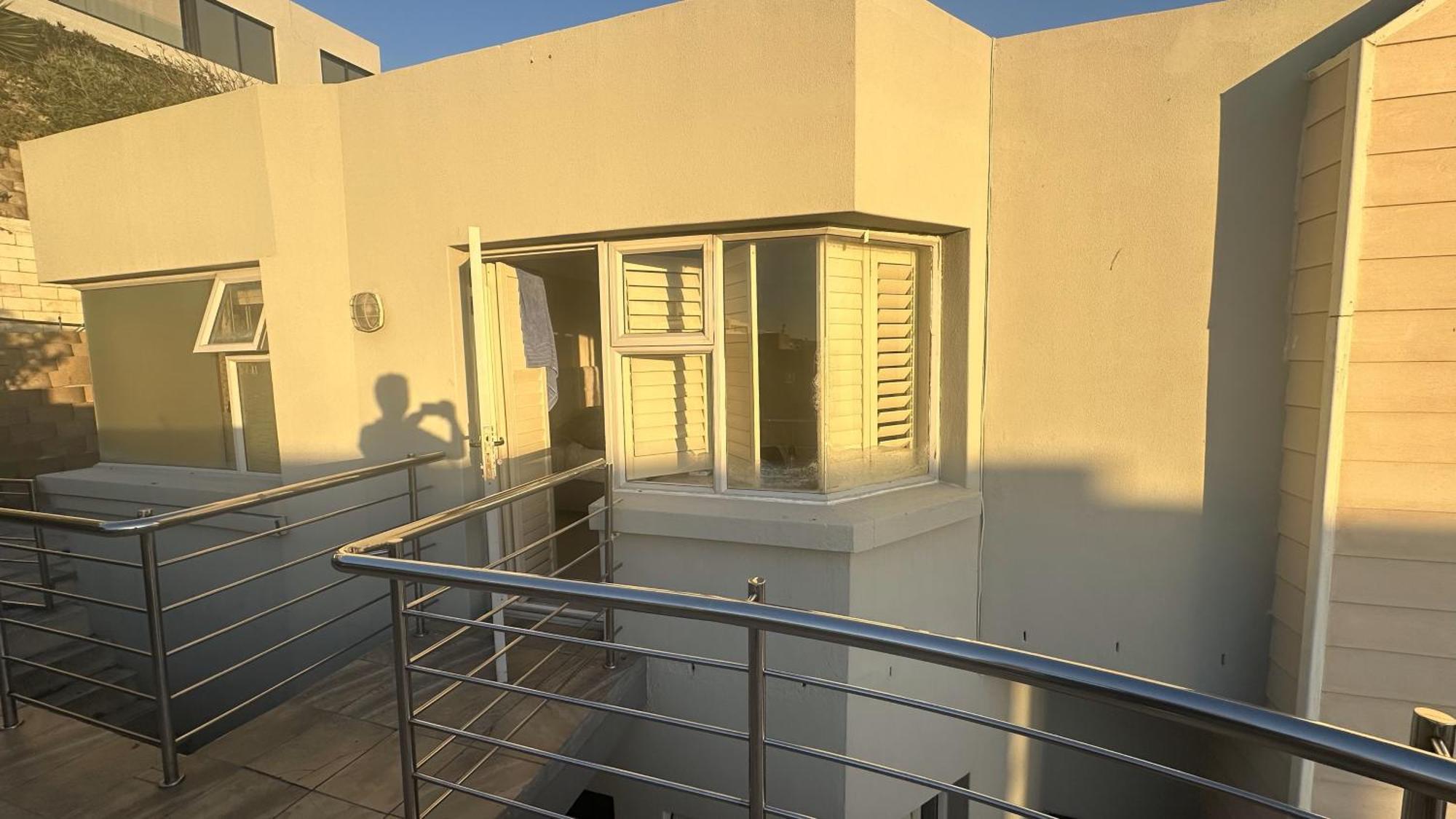 Oceansnest Guest House Bloubergstrand Exterior photo